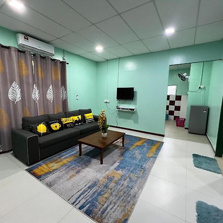 Mukut Coral Chalet Kampong Mukut Ngoại thất bức ảnh