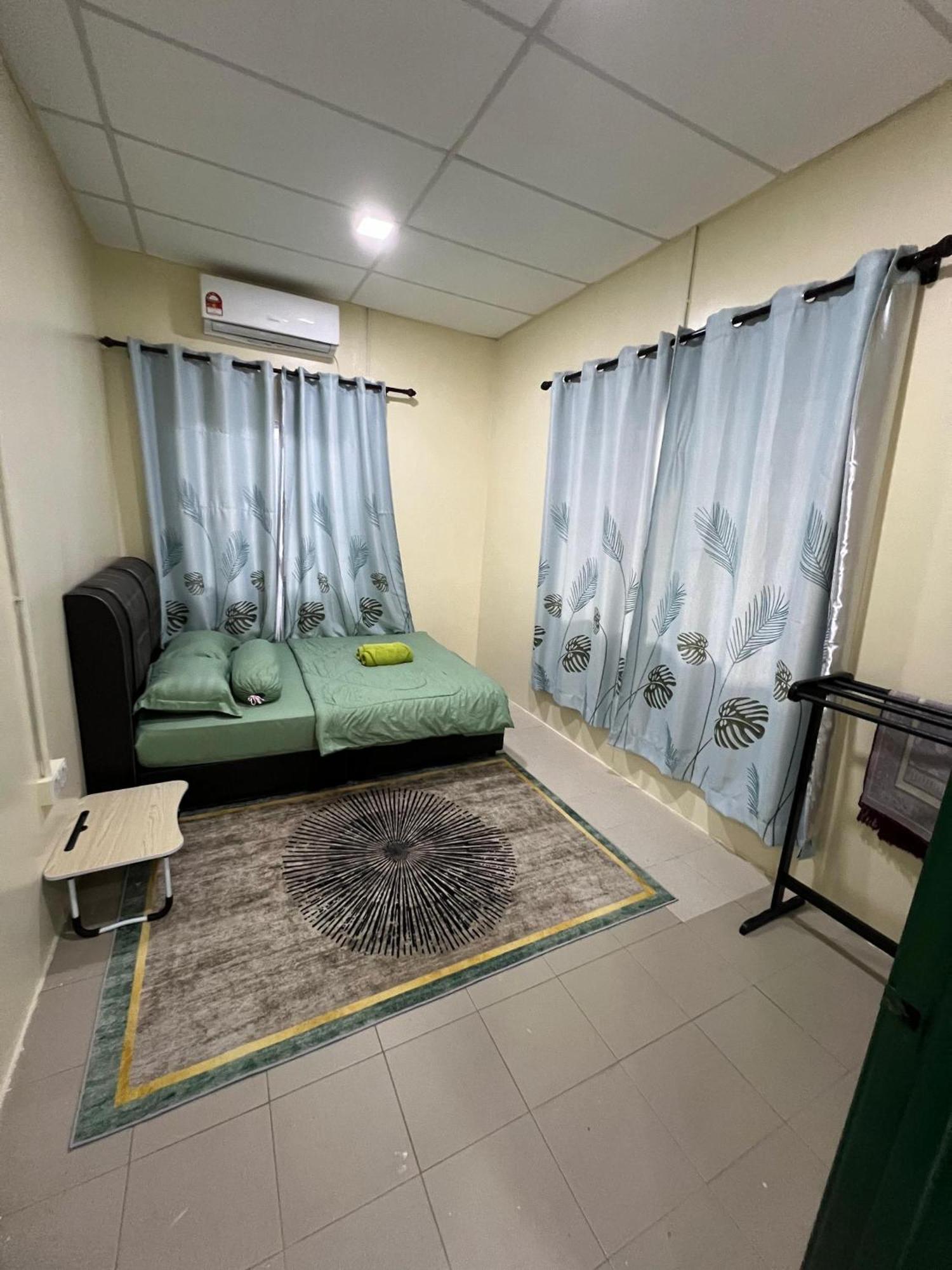 Mukut Coral Chalet Kampong Mukut Ngoại thất bức ảnh