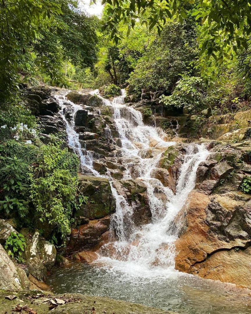 Mukut Coral Chalet Kampong Mukut Ngoại thất bức ảnh
