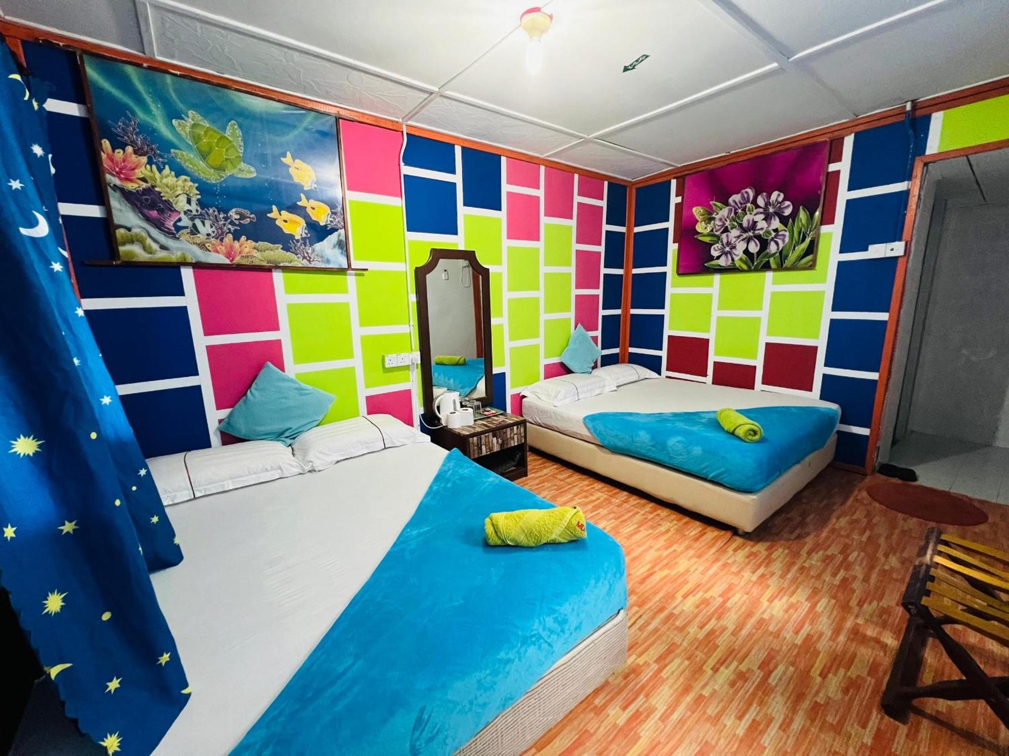 Mukut Coral Chalet Kampong Mukut Ngoại thất bức ảnh