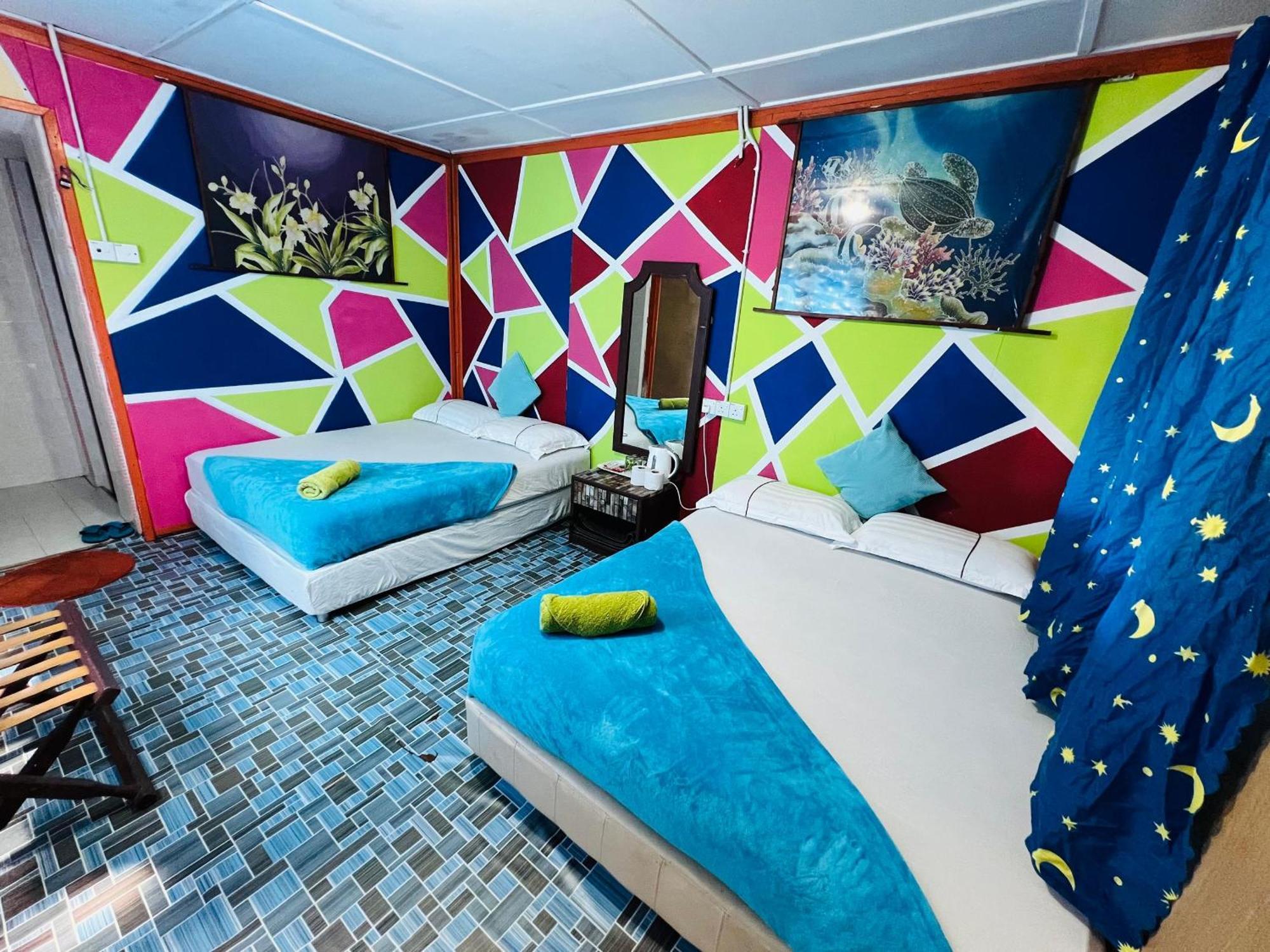 Mukut Coral Chalet Kampong Mukut Ngoại thất bức ảnh